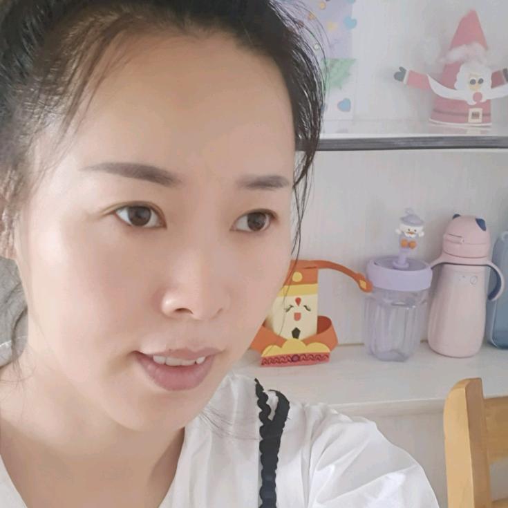 北北♥早上9:20开播号周日休息带宝宝