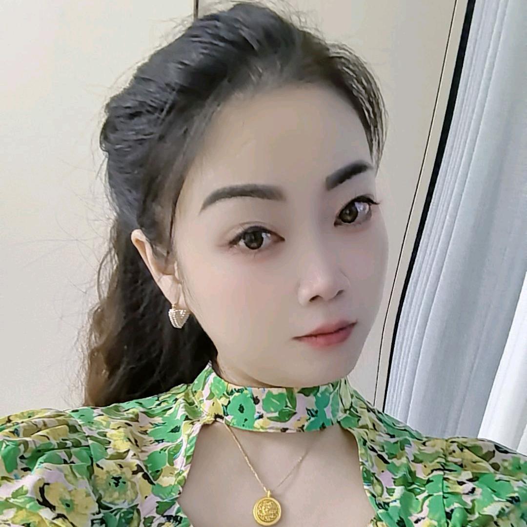 夕阳下的女孩👧🏻