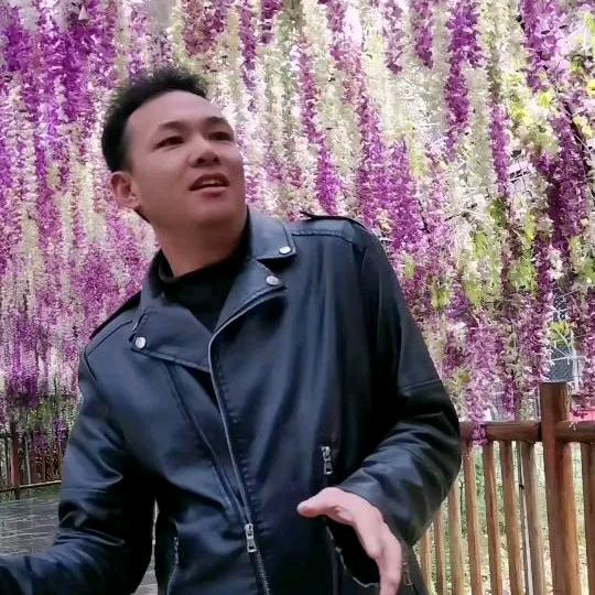 松桃村晚•音箱哥