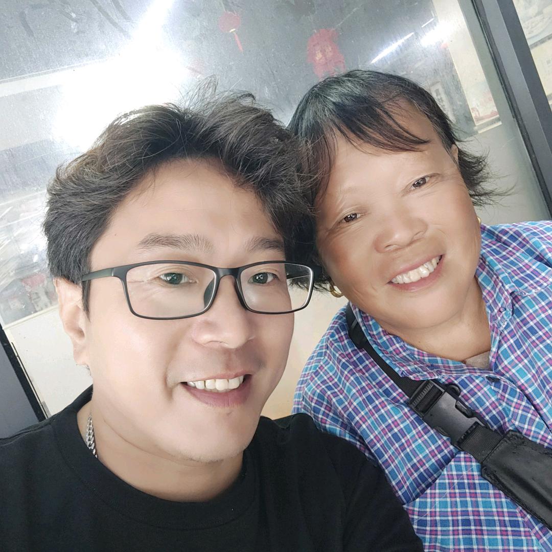 泰州薄粥哥