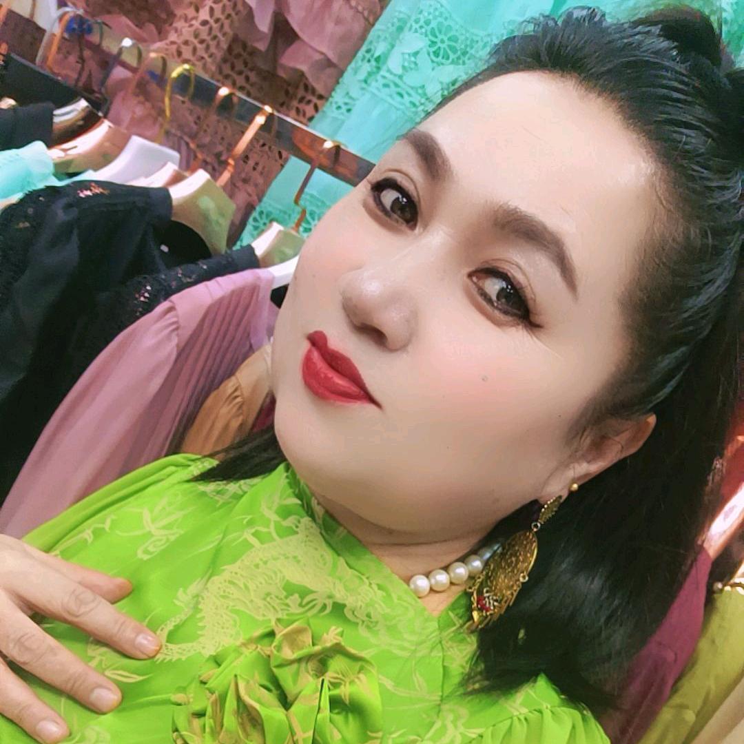 吐尼萨克孜，亚森