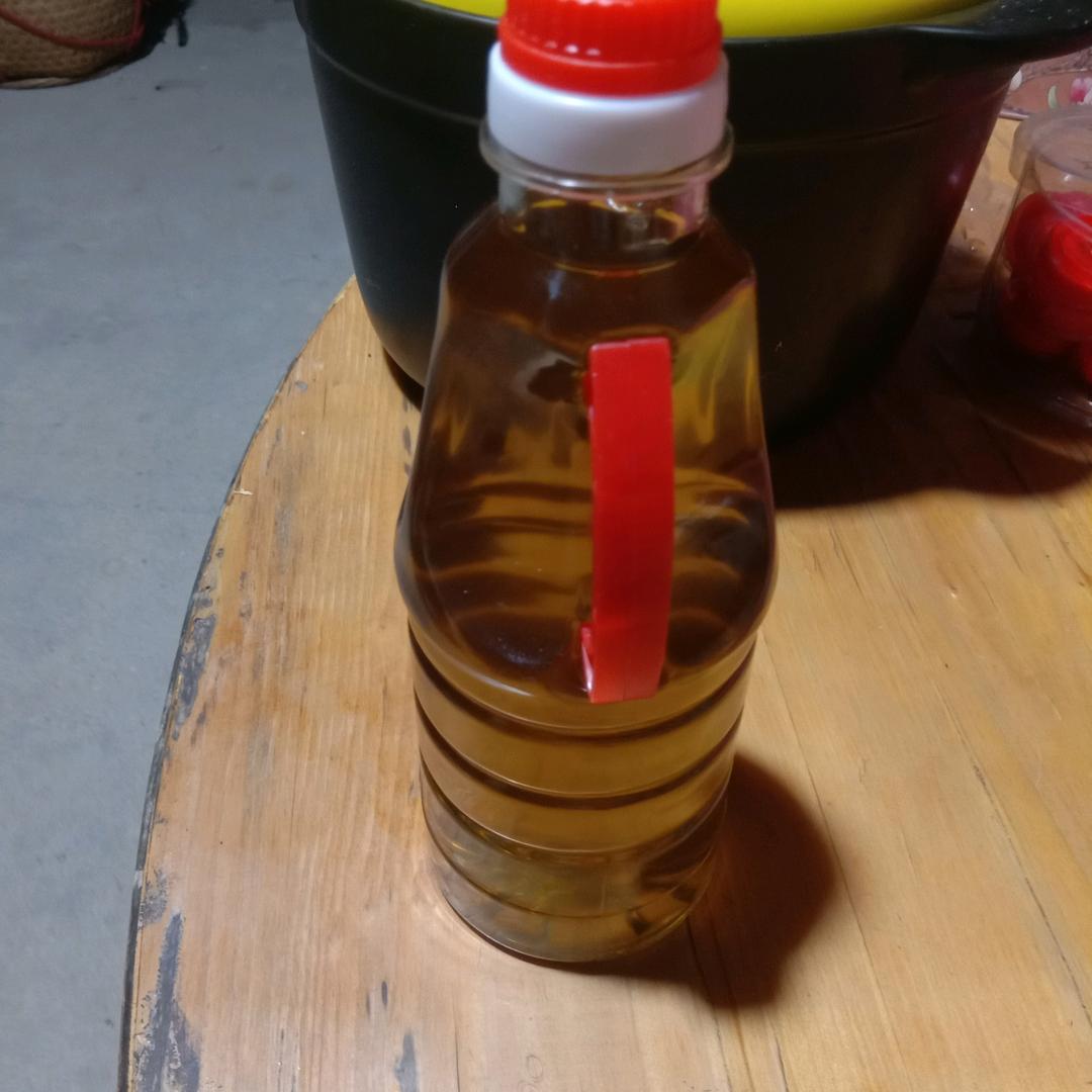 简单，我的特产就是野生土茶油他的肠胃好，
