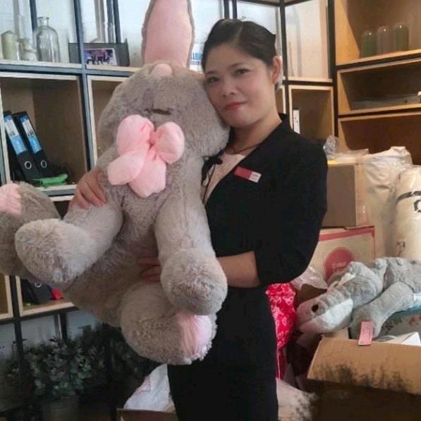 汪群，发呆的生煎包