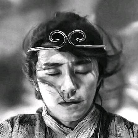 走在冷风中