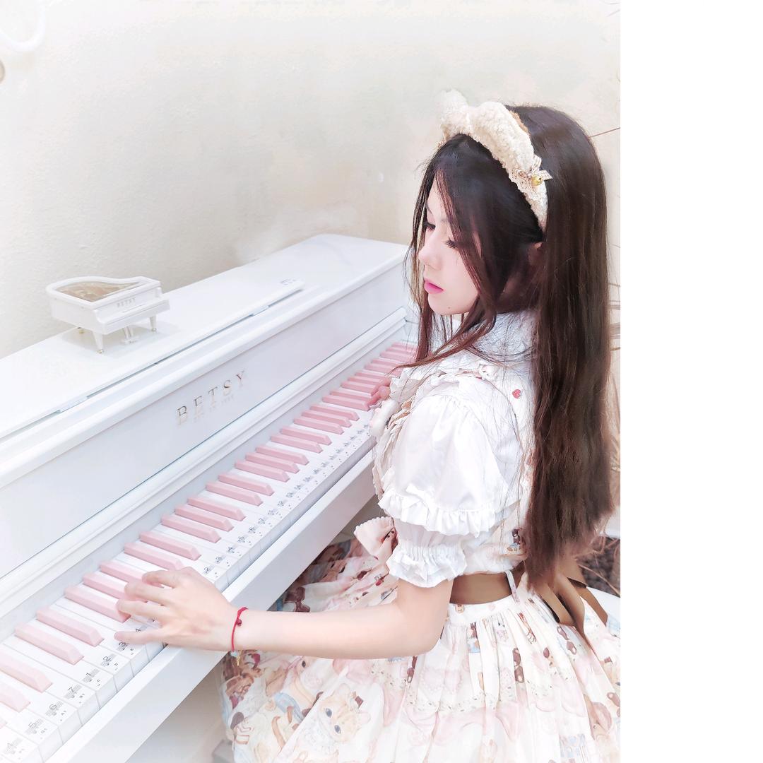 冰糖小葫卢  •︡ᯅ•︠