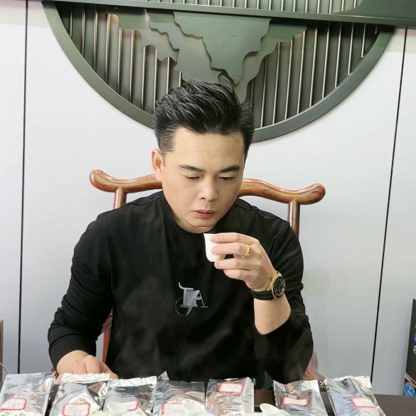 麻少(漳平水仙茶批发)