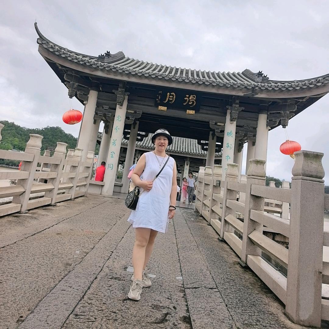 妮妮姐
