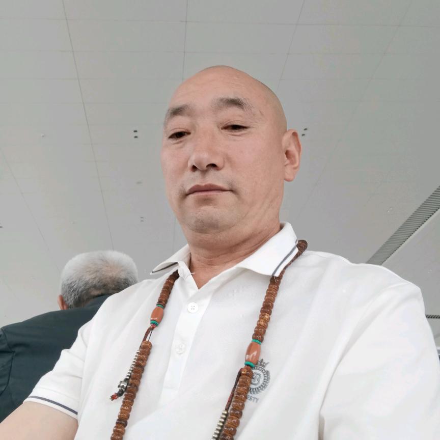 阿罗丶