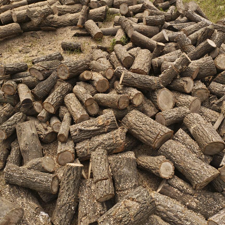 烤火柴出售，壁炉柴各种纯栎木柴，需要联系