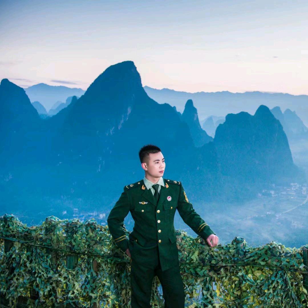 大钢碗桂林米粉小吴