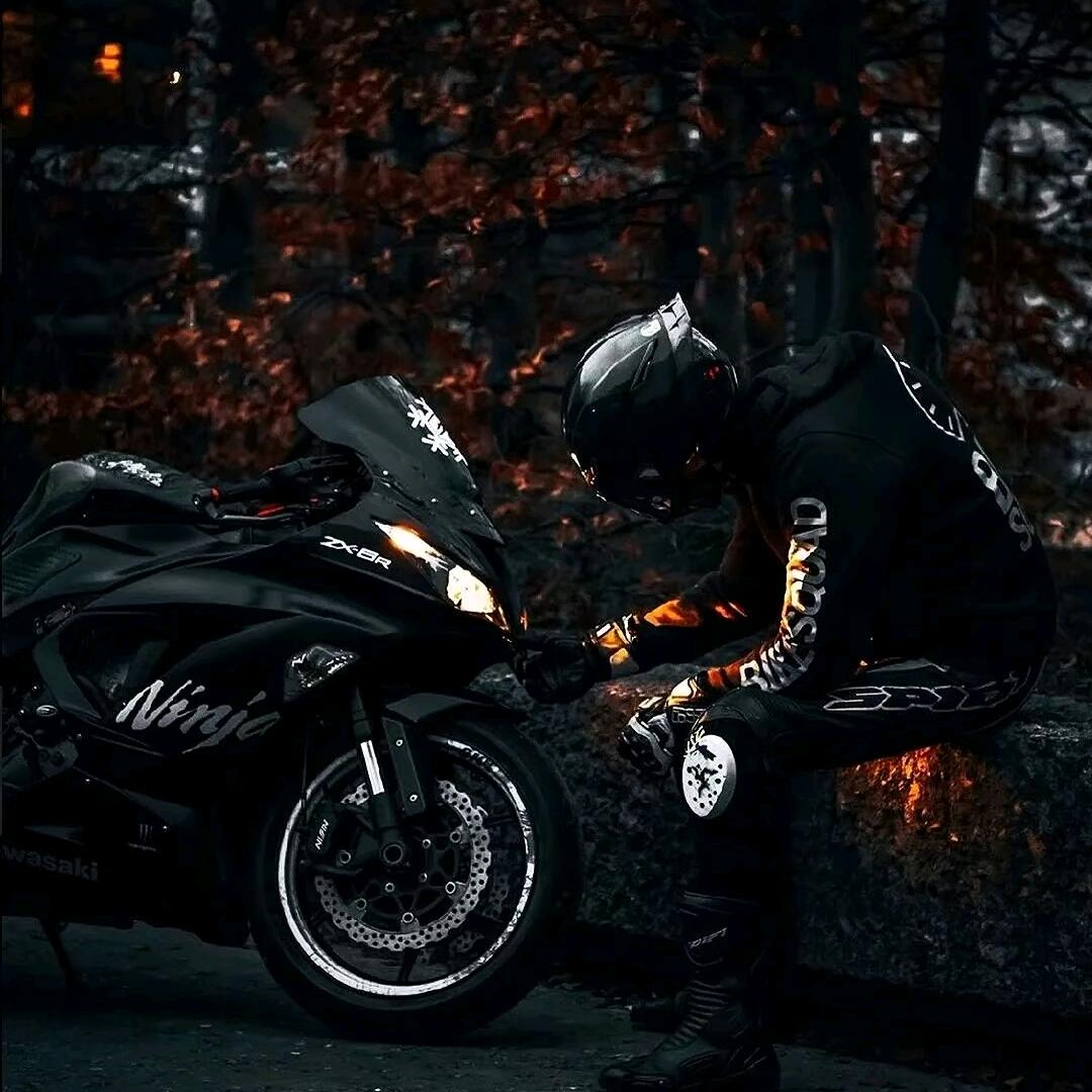 A-小刘学不会骑车🏍️