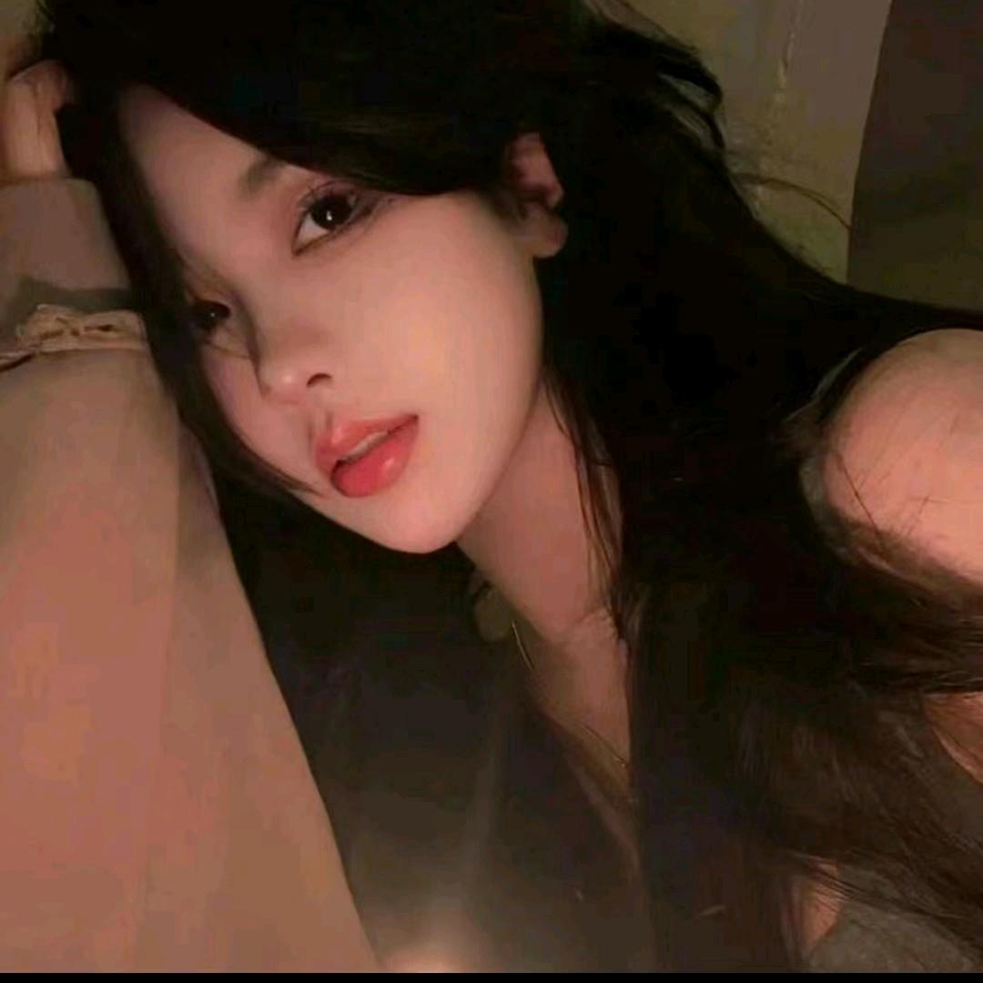 宁宝儿。