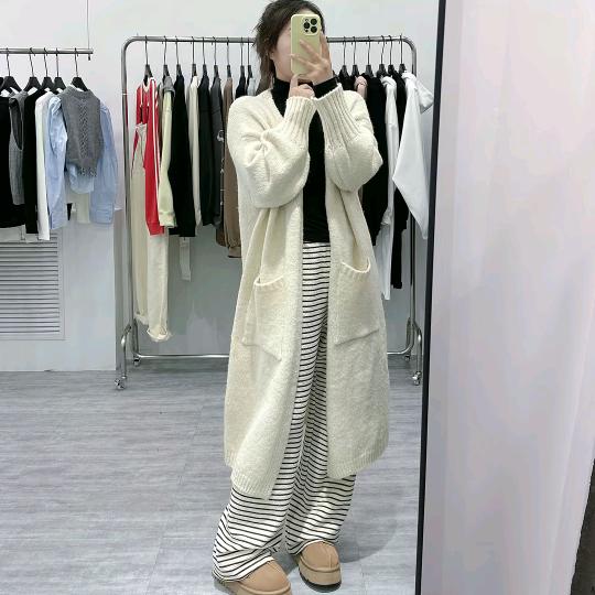 爱依坊女装