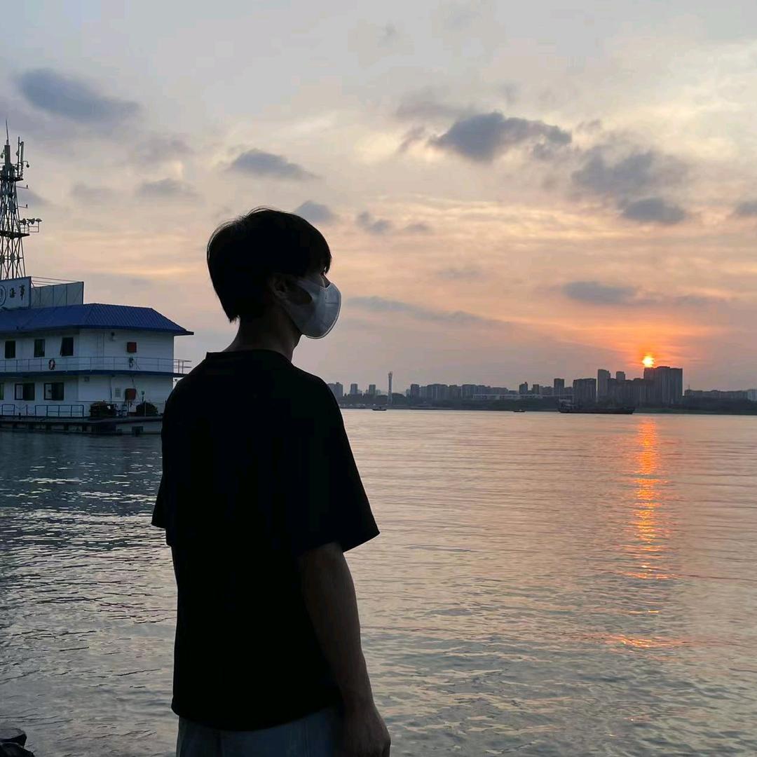 铭一一