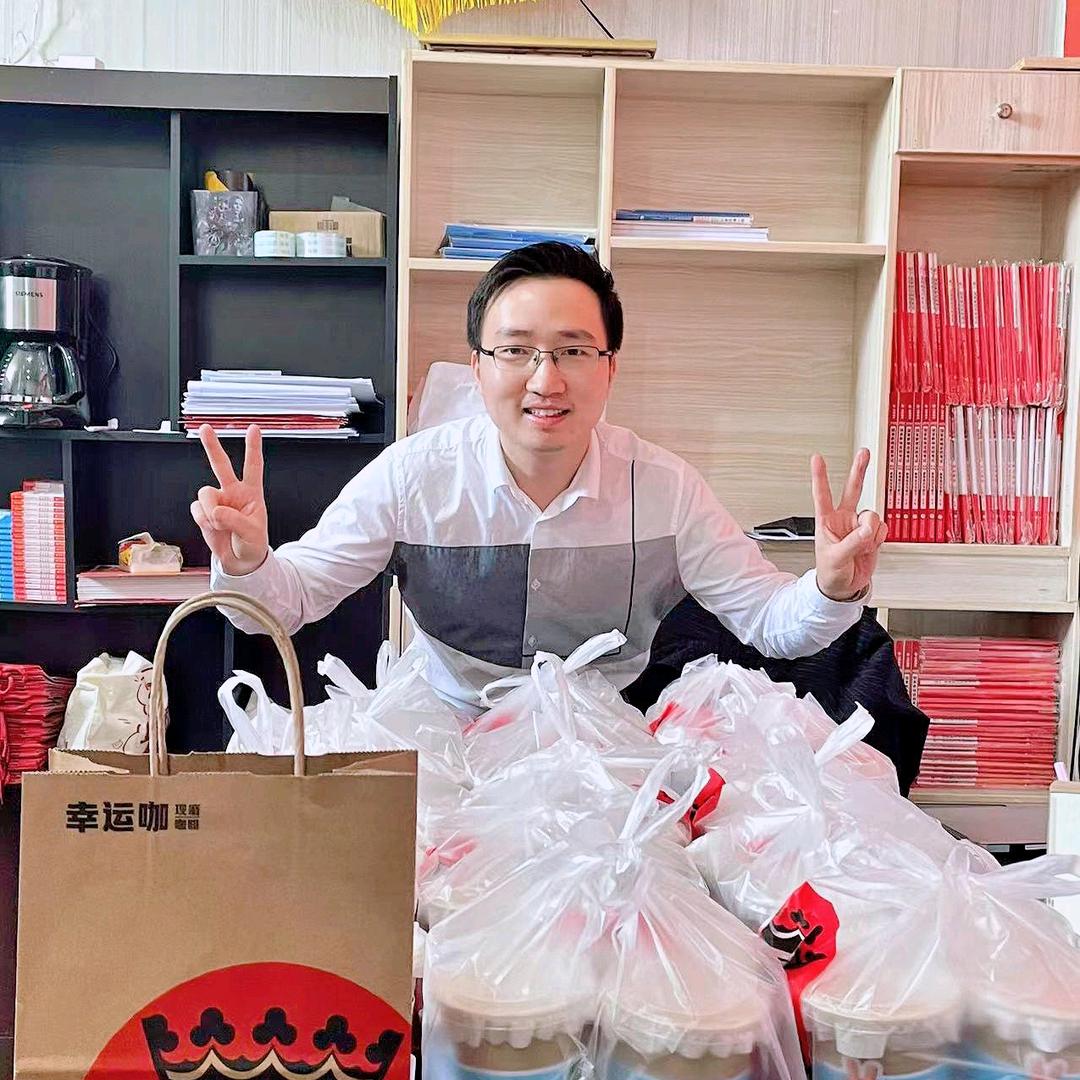 渭南师愿考编李老师