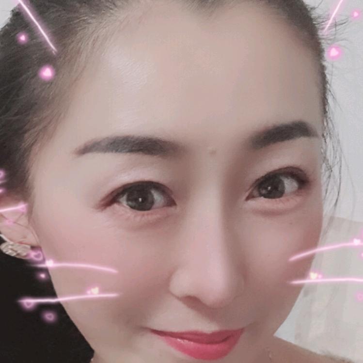 彤彤