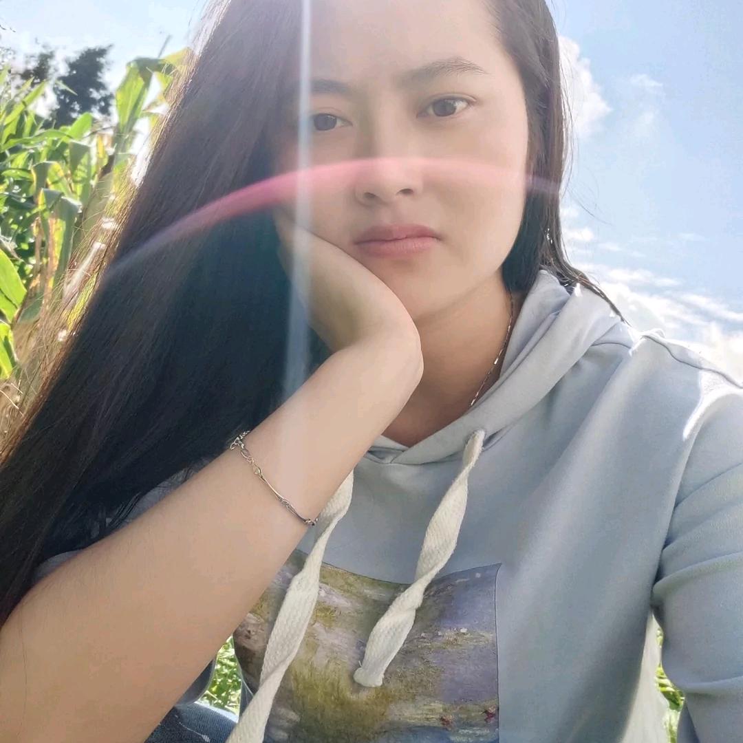 失落的小女孩👧👧👧👧