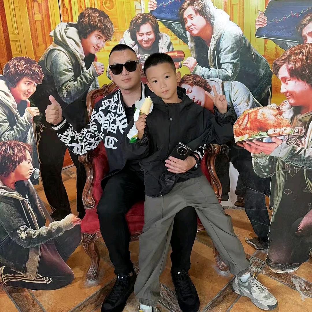 🇨🇳九凌融创🇨🇳～～～侯先生