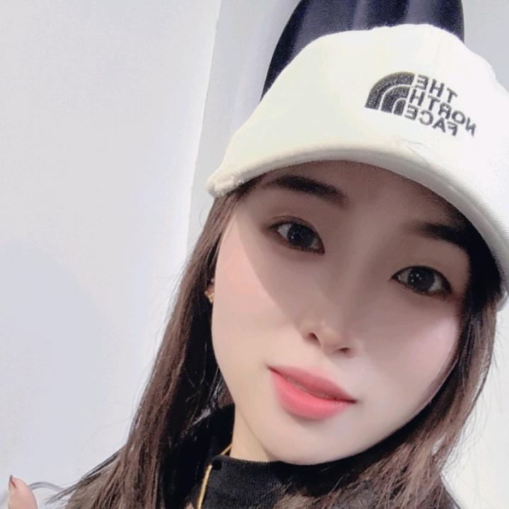 小敏（单亲妈妈）