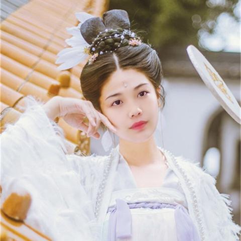 月上梢头