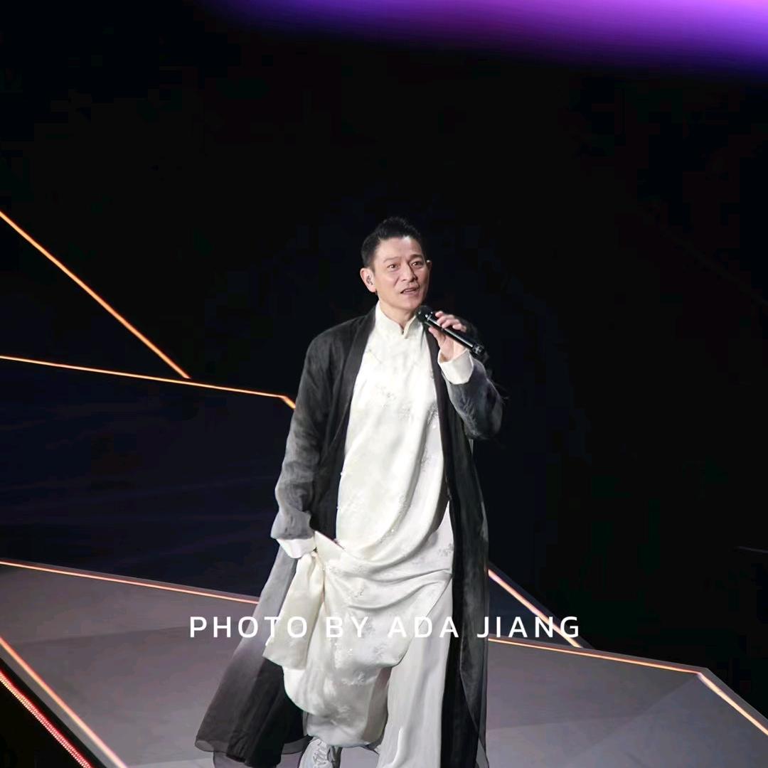 岁月如歌，愿你笑容灿烂