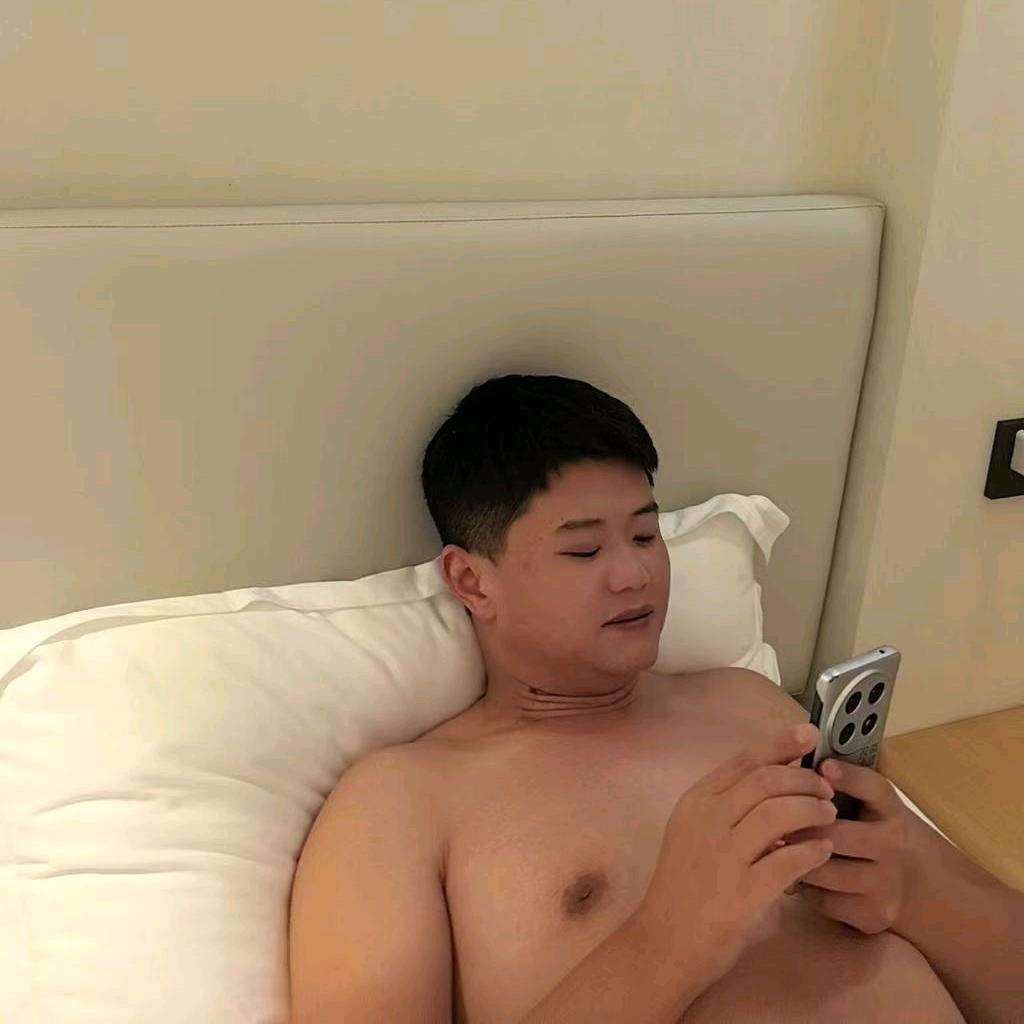 黑老弟@@