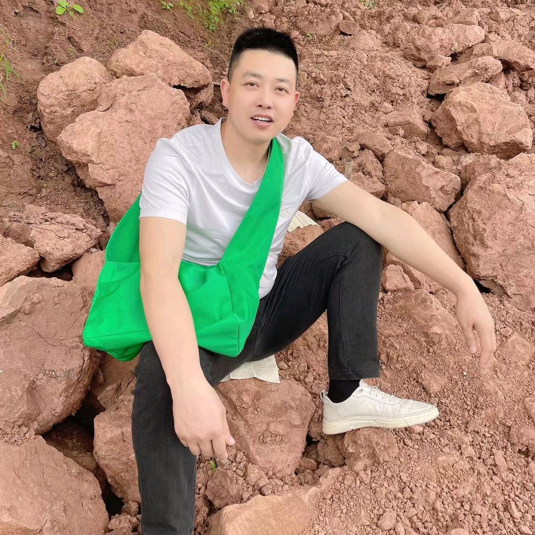 涪陵软体家居胡老师
