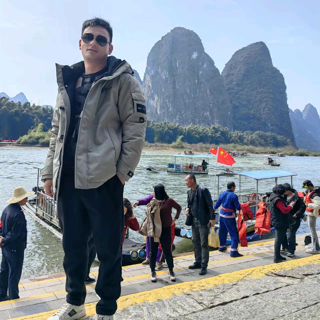 请叫我小张