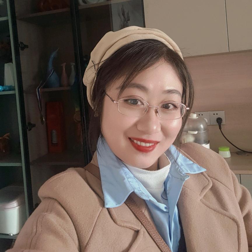 伊人书语（首播晚10点18分）