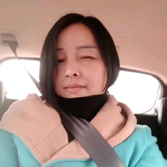 无人机打药萧萍