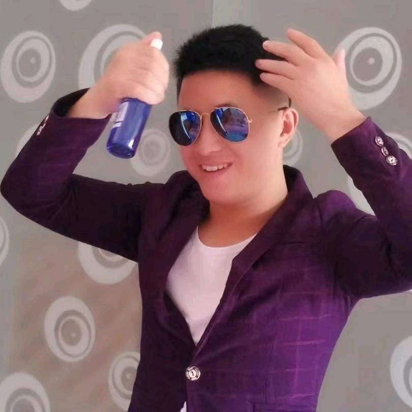 大哥爱钓鱼！💯