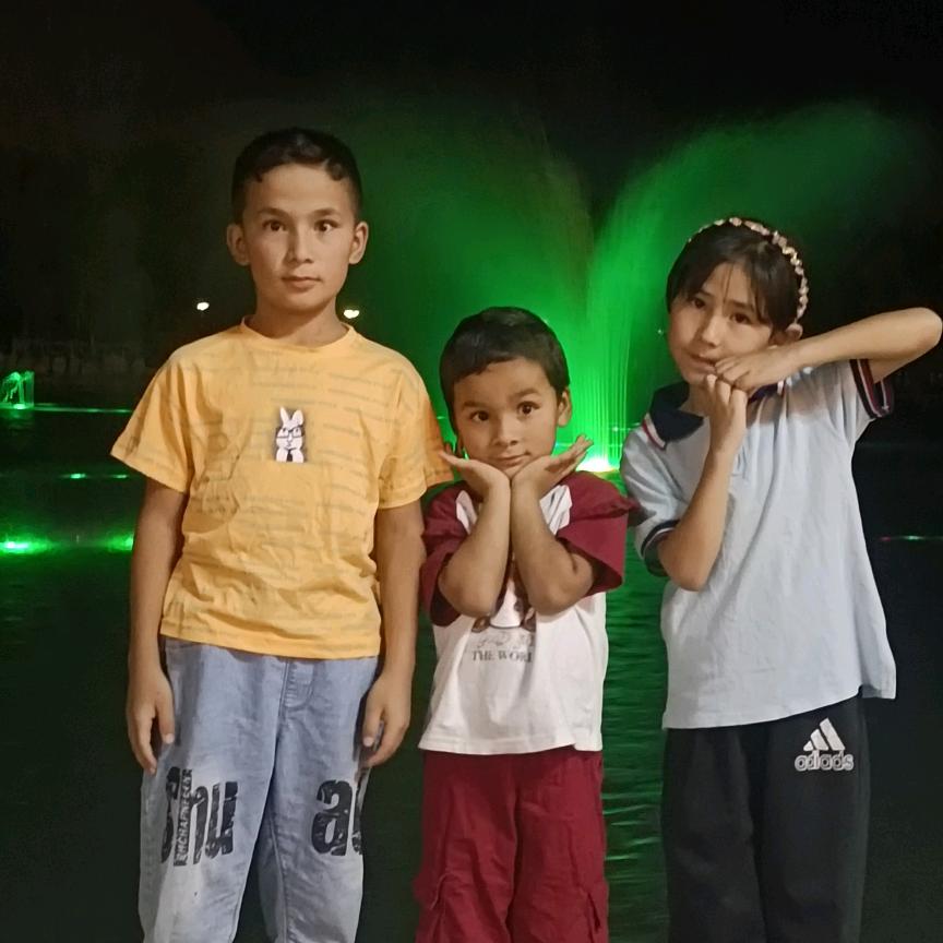 5🌹2💜0👍👨‍👩‍👦‍👦