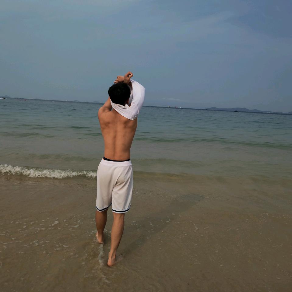 忧郁小王王