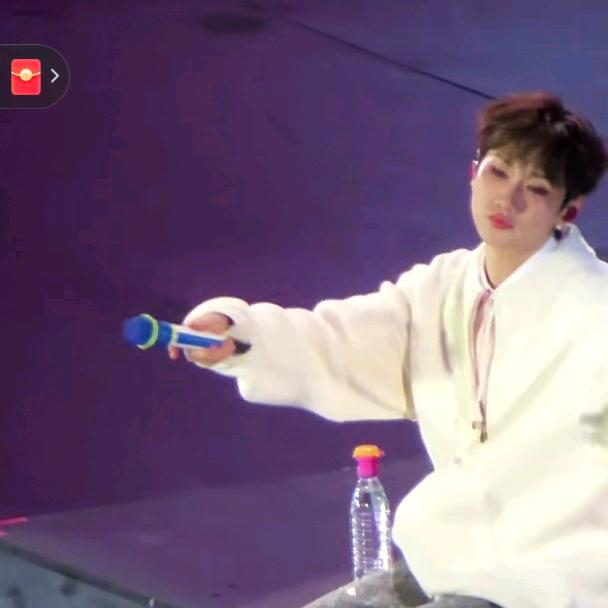 BY丨冰樱汐（见过汪蘇瀧很幸福）