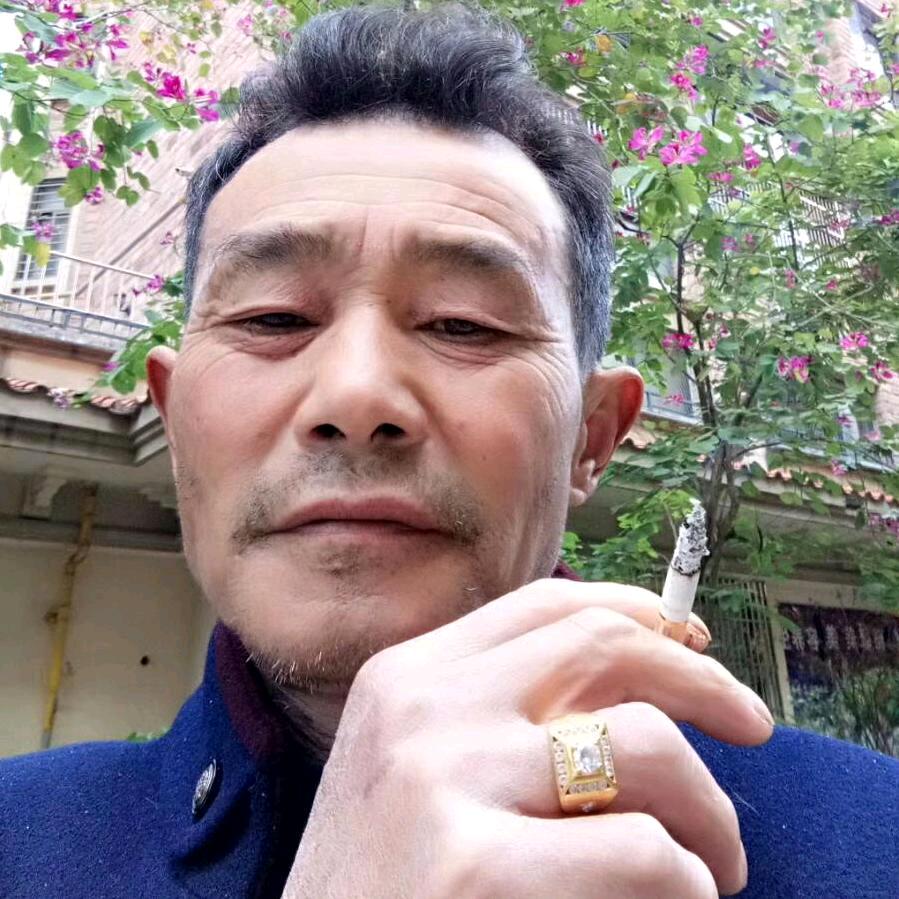 云