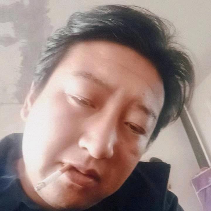 (๑Ő沉默%是金˘ღ