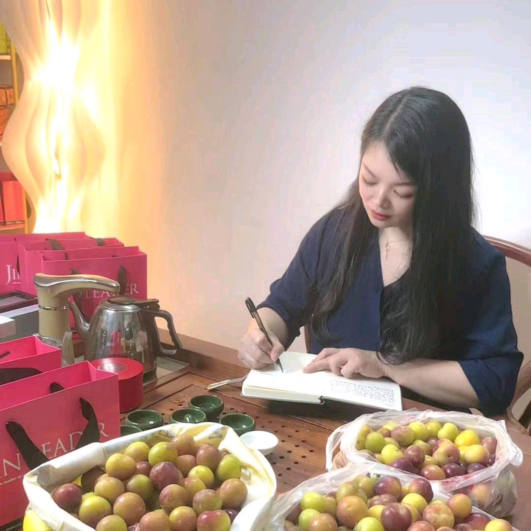@七月·吃啥不胖