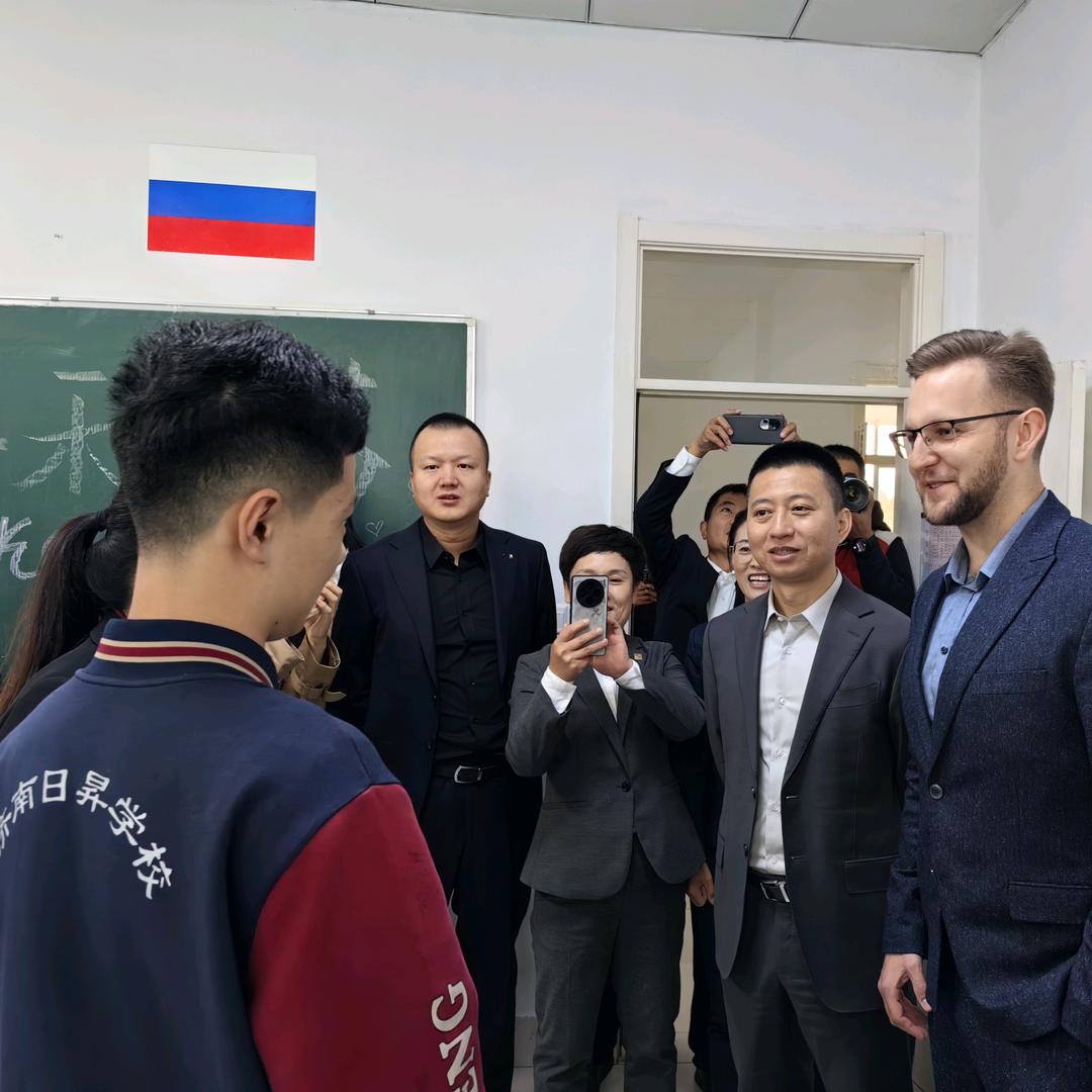 中高考升学新赛道彭老师