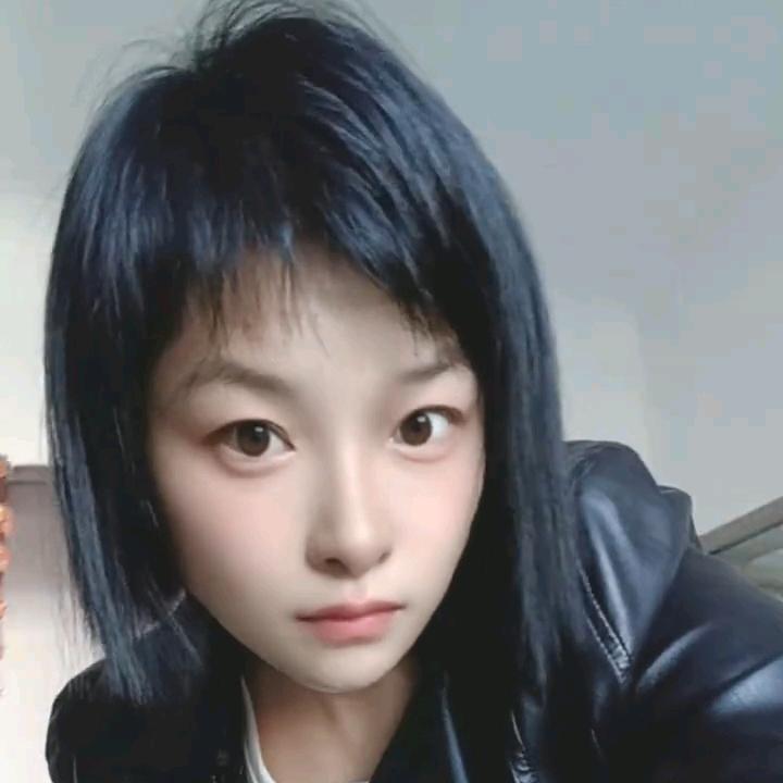 微微一笑很倾城。