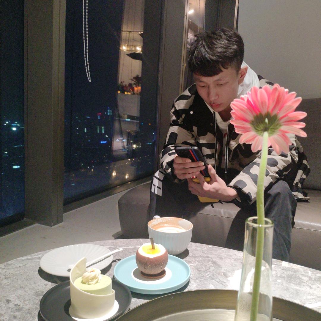 - ゞ浅笑安然づ