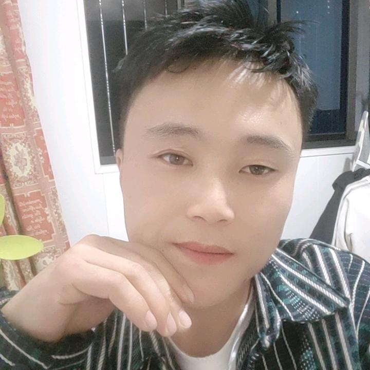 奋斗。(人 •͈ᴗ•͈)♡☆