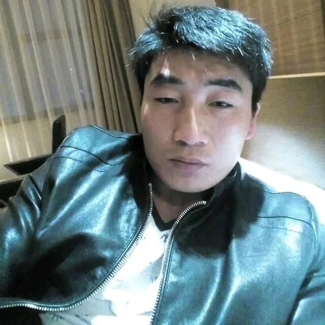 雄鹰扬虎