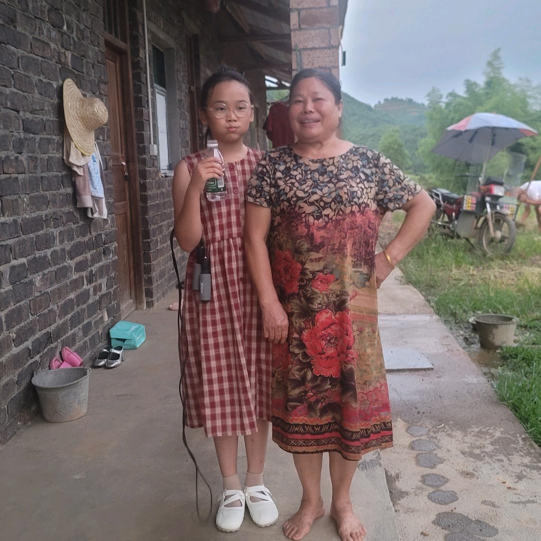 多宝奶奶