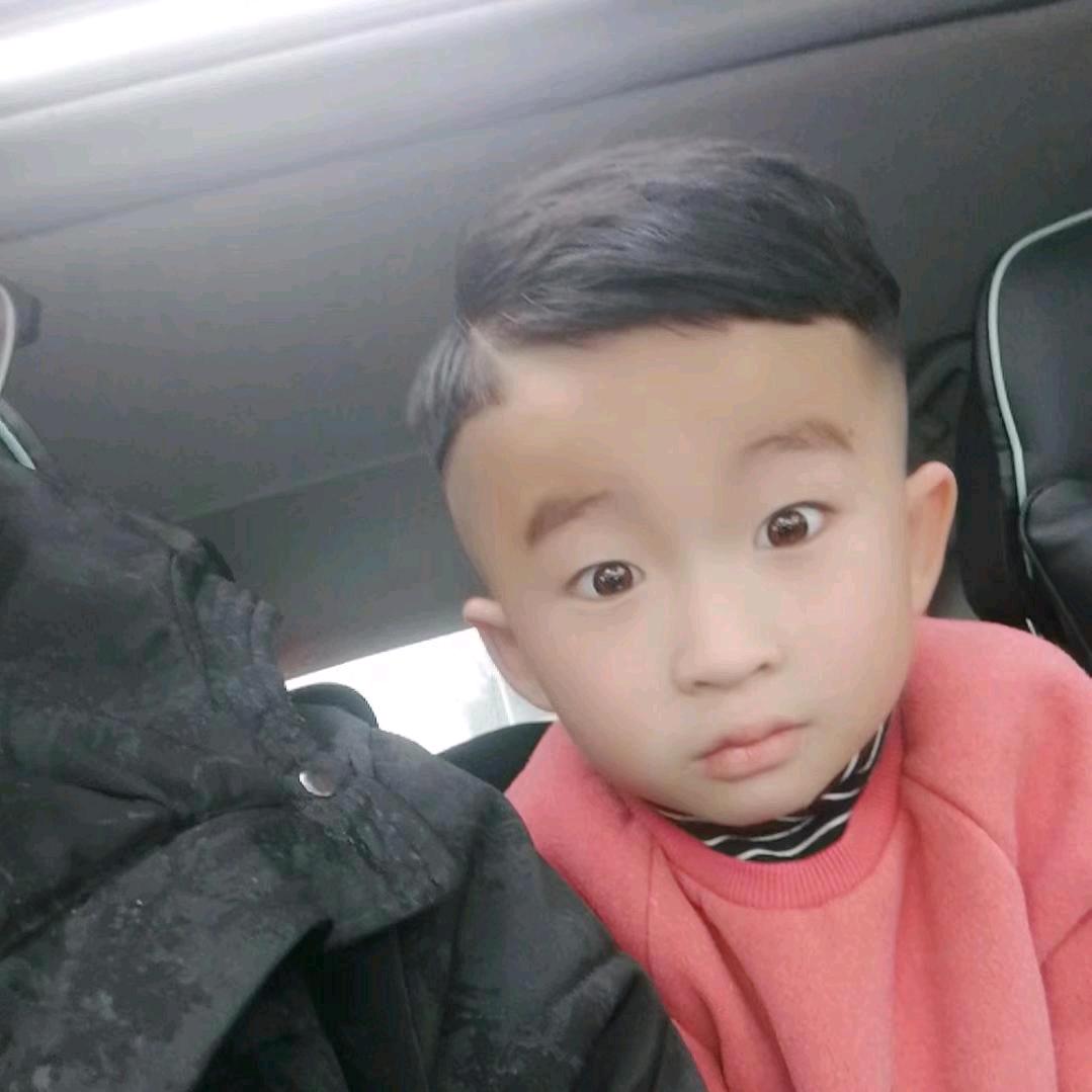 萬蘭軒特色牛肉套皮炖锅