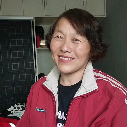 依栏姐