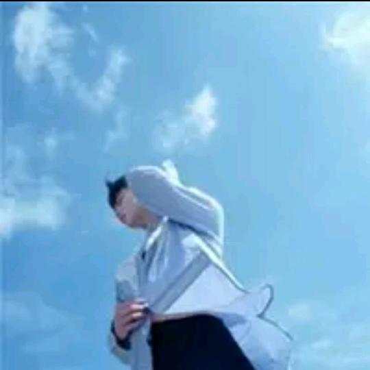 青春小男孩
