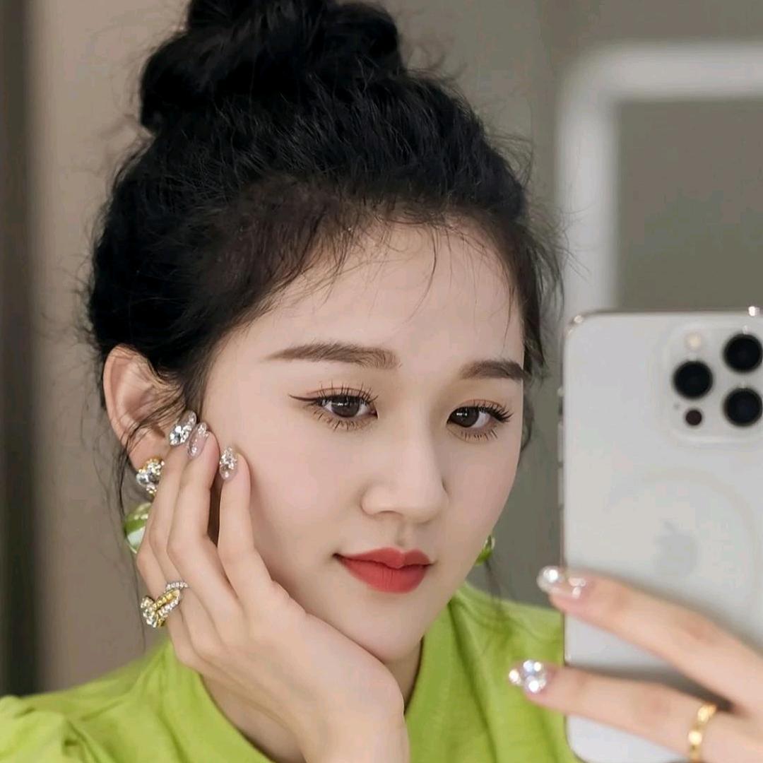 小董女士记录减肥生活日常更新。