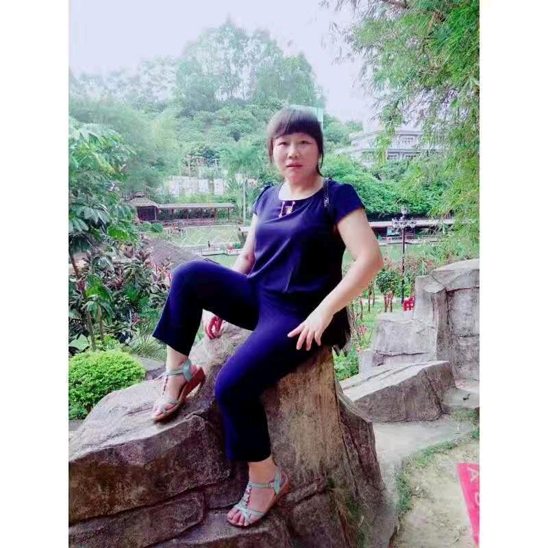 郑大姐，贵州遵义人