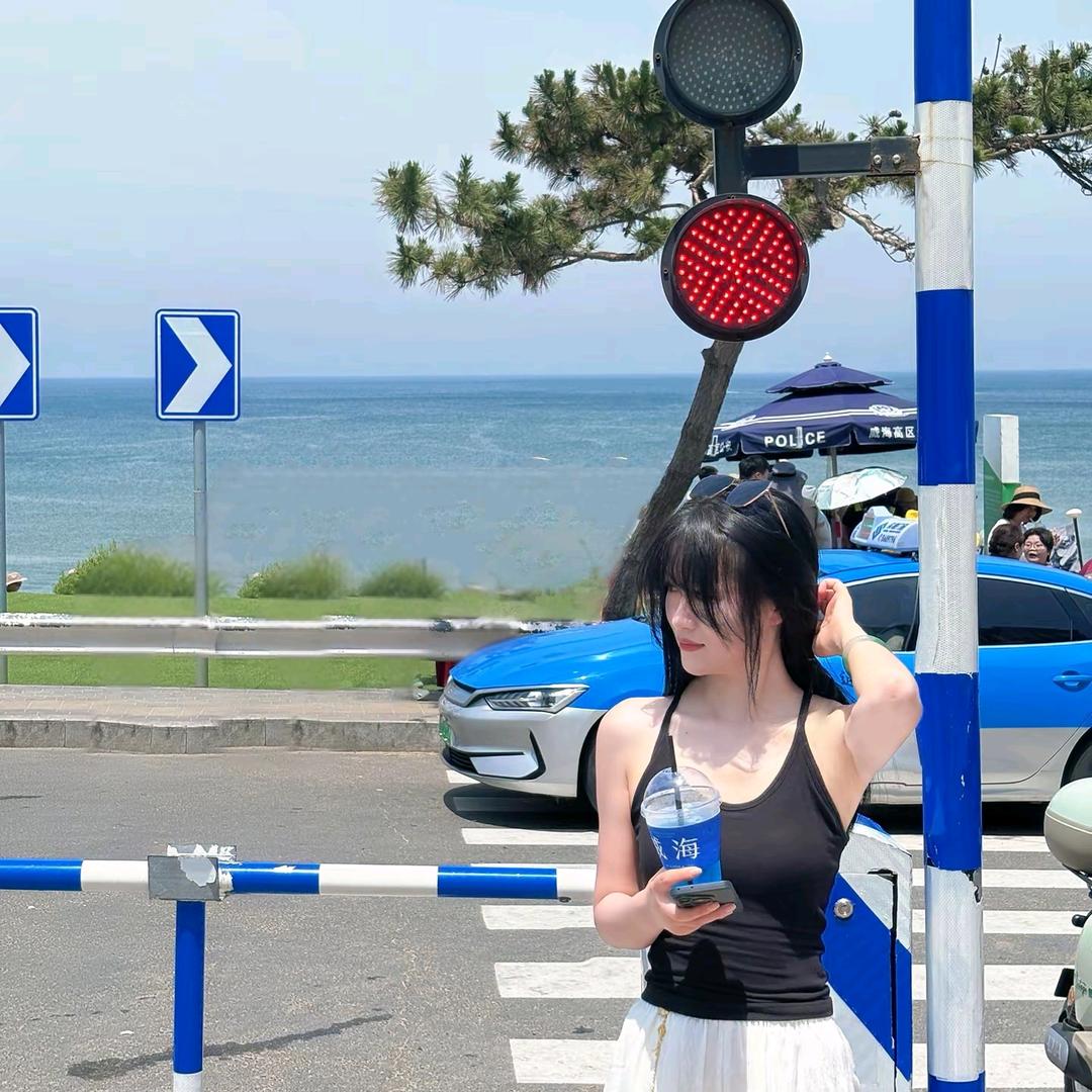 铭特进出口贸易鞋业  白静