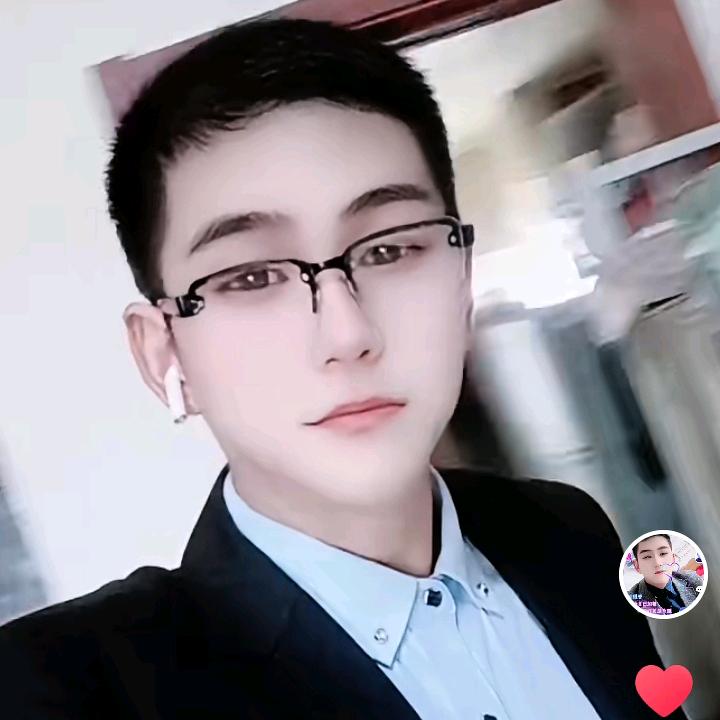 做最善良的人！西装哥！